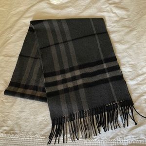 BURBERRY Cashmere scarf gray/black